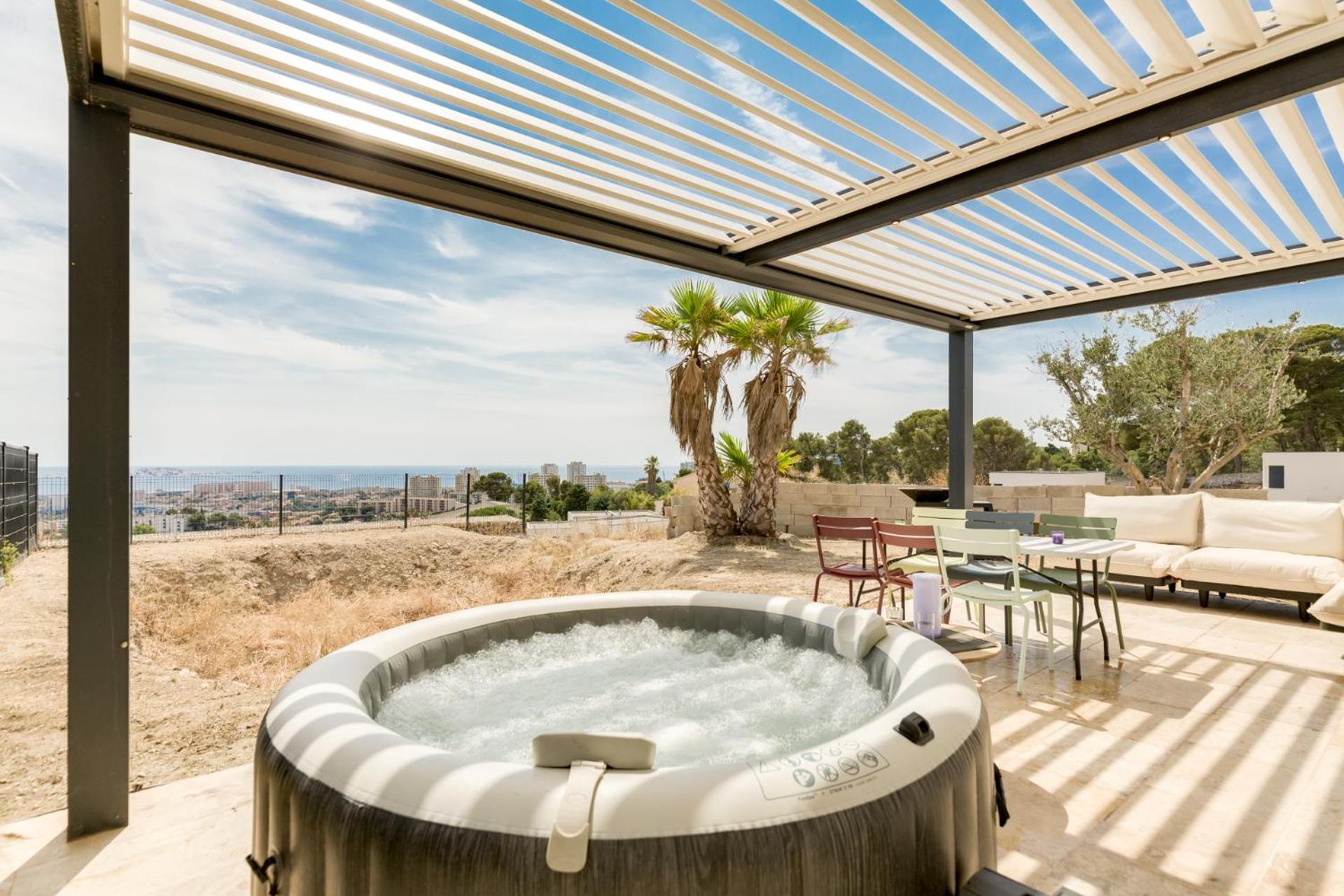 50 Nuances De Bleu Villa Marseille Bagian luar foto